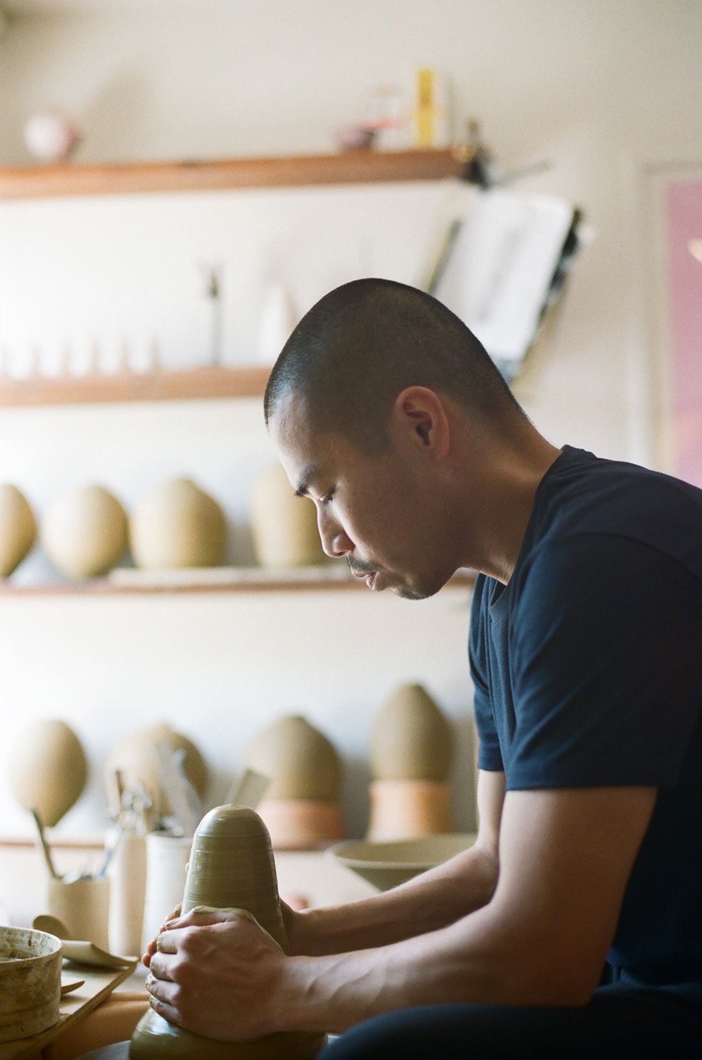 nanamica / つくる人のそばに。第一回 陶芸家・野口寛斉 「THE NORTH