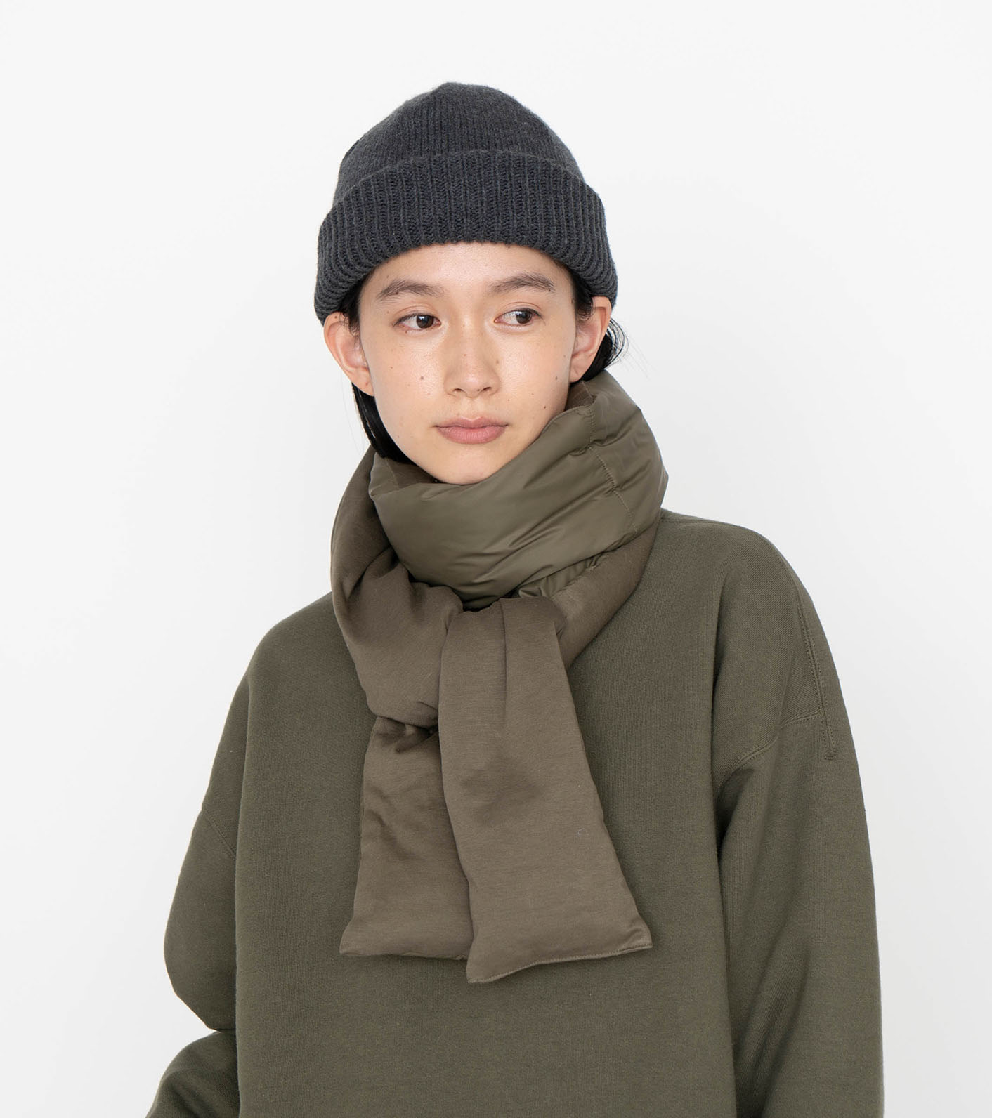 nanamica / Down Muffler