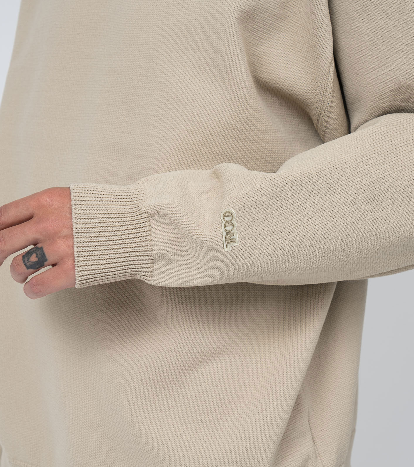 nanamica ベージュ クルーネック トレーナー nanamica / 12G Crew Neck Sweater