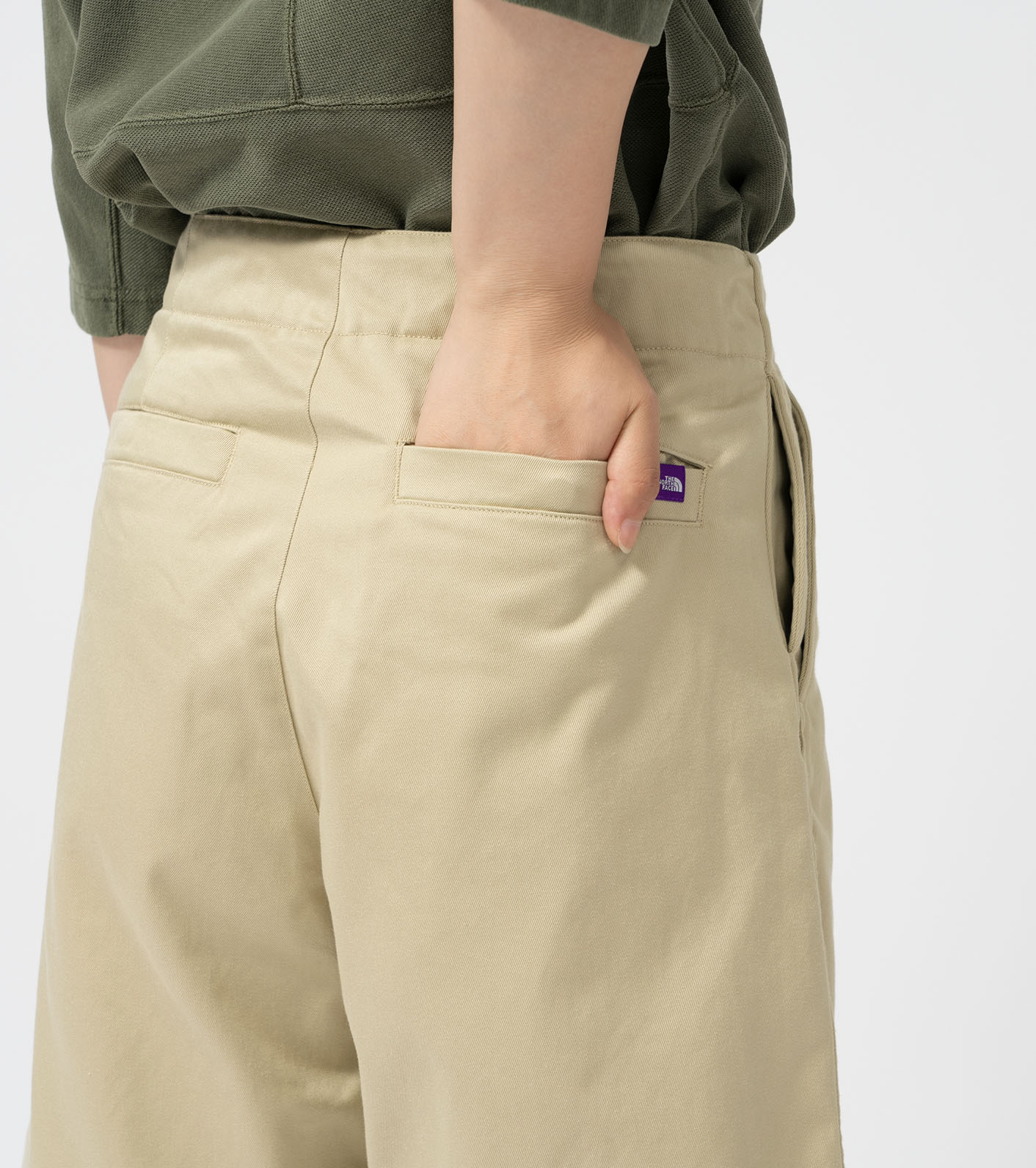 nanamica / Chino Tuck Field Shorts