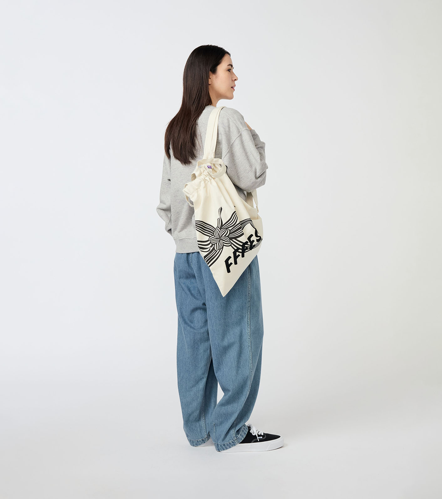 早い者勝ち!!! TNF PURPLE LABEL ◆ FFFES グラフィックトート THE NORTH FACE PURPLE LABEL FFFES Graphic Tote Off White