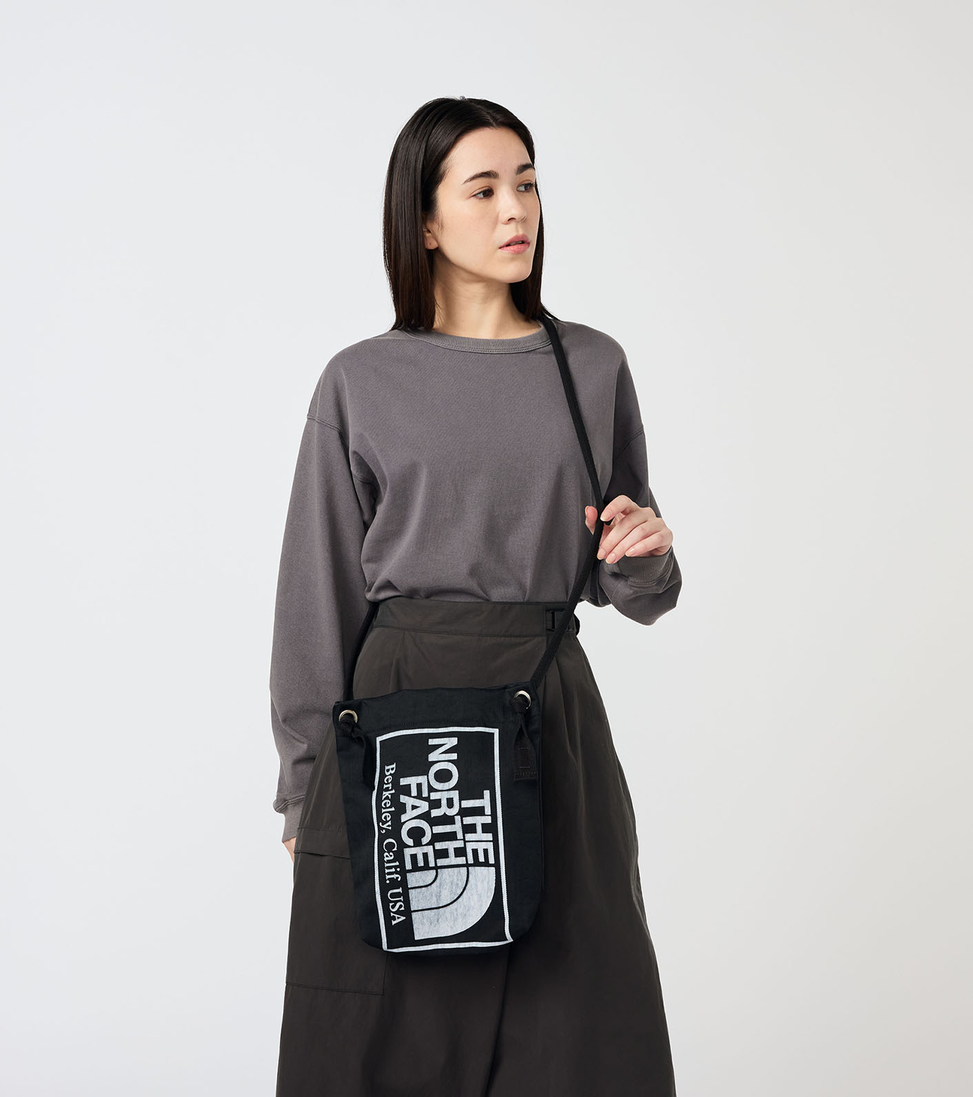 美品・近年モデル✨ブルネロクチネリ 大きいサイズ ブルゾン ジップアップ グレー 美品・近年モデル✨ブルネロクチネリ 大きいサイズ ブルゾン