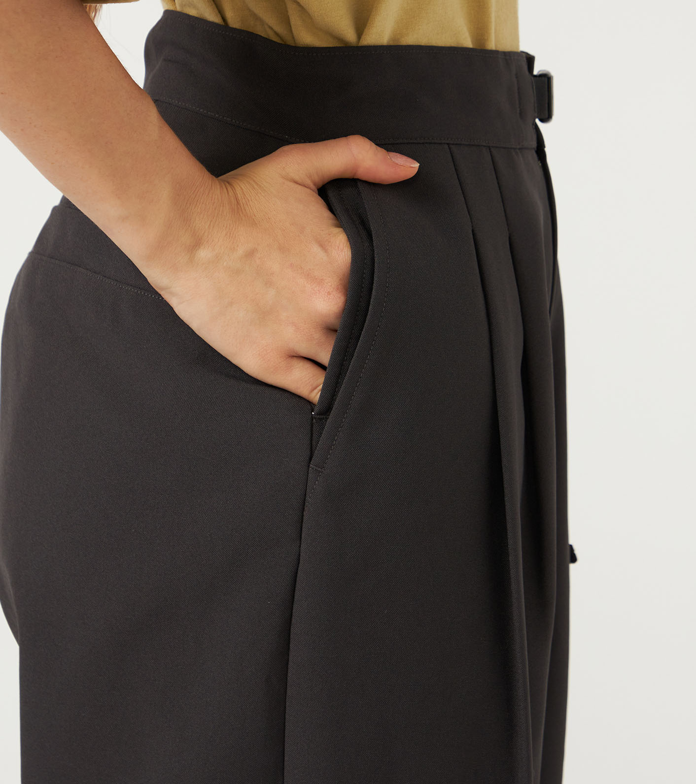nanamica / Polyester Tropical Field Tuck Pants