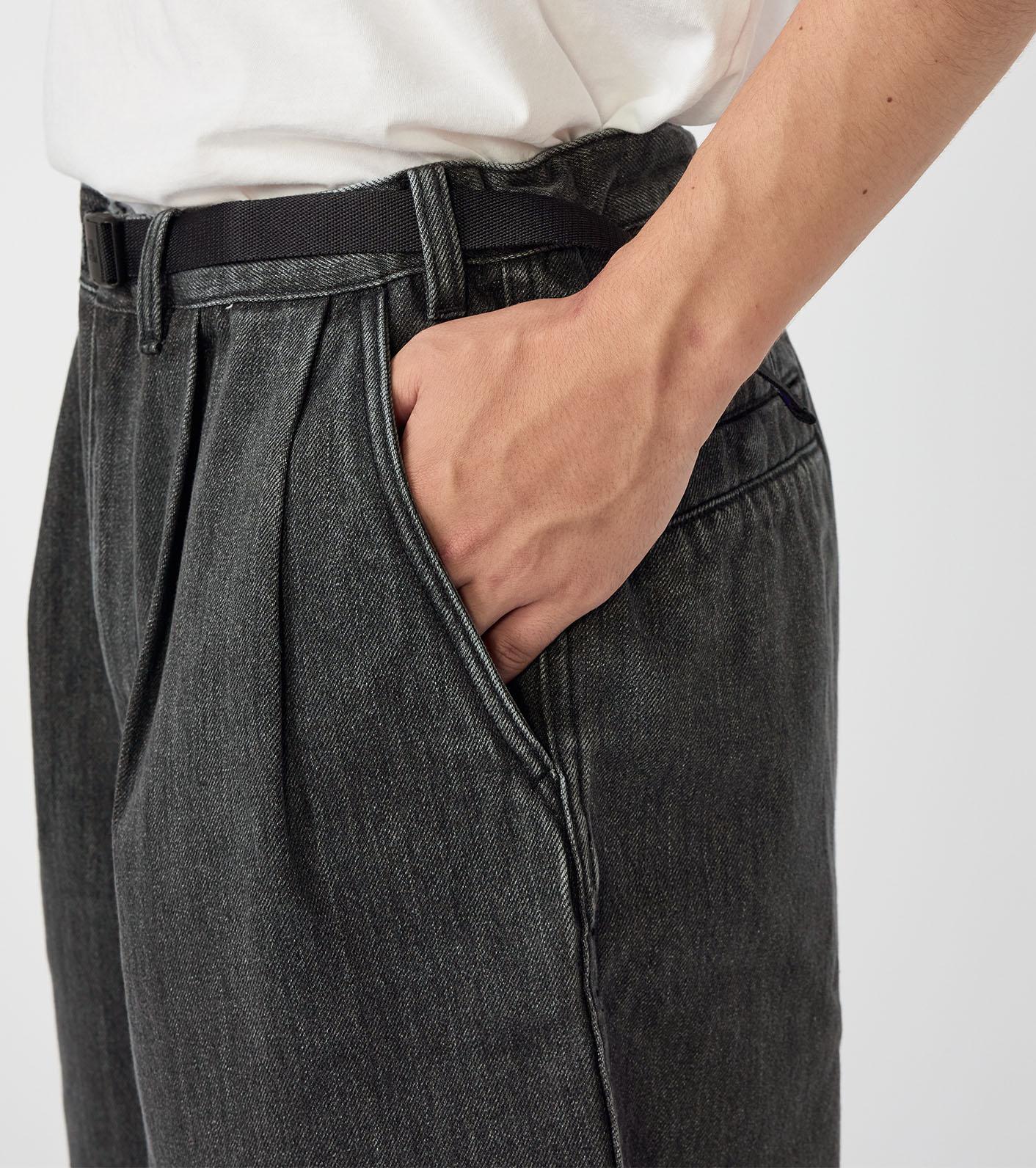 nanamica / Denim Tuck Field Shorts