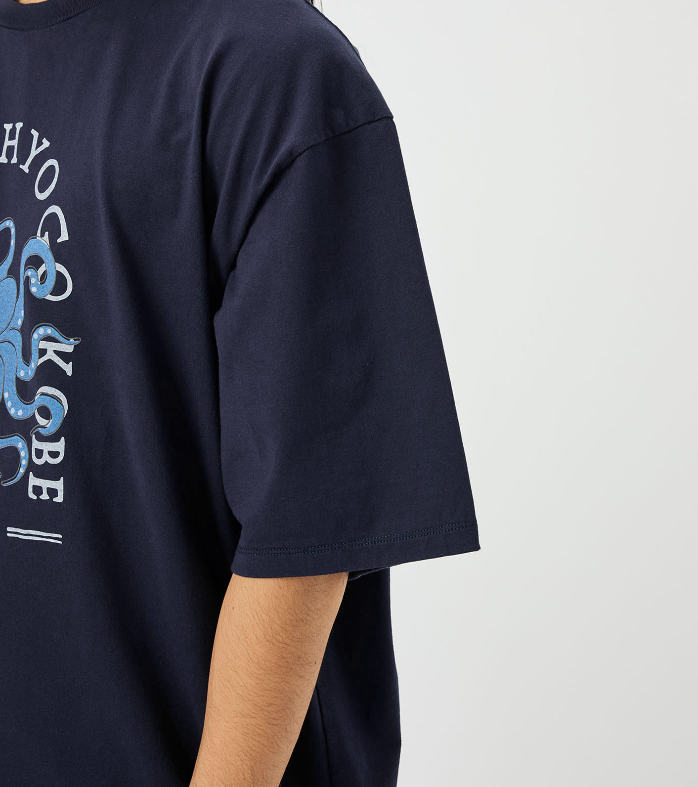 トップス KOBE Graphic Tee nanamica nanamica / KOBE Graphic Tee