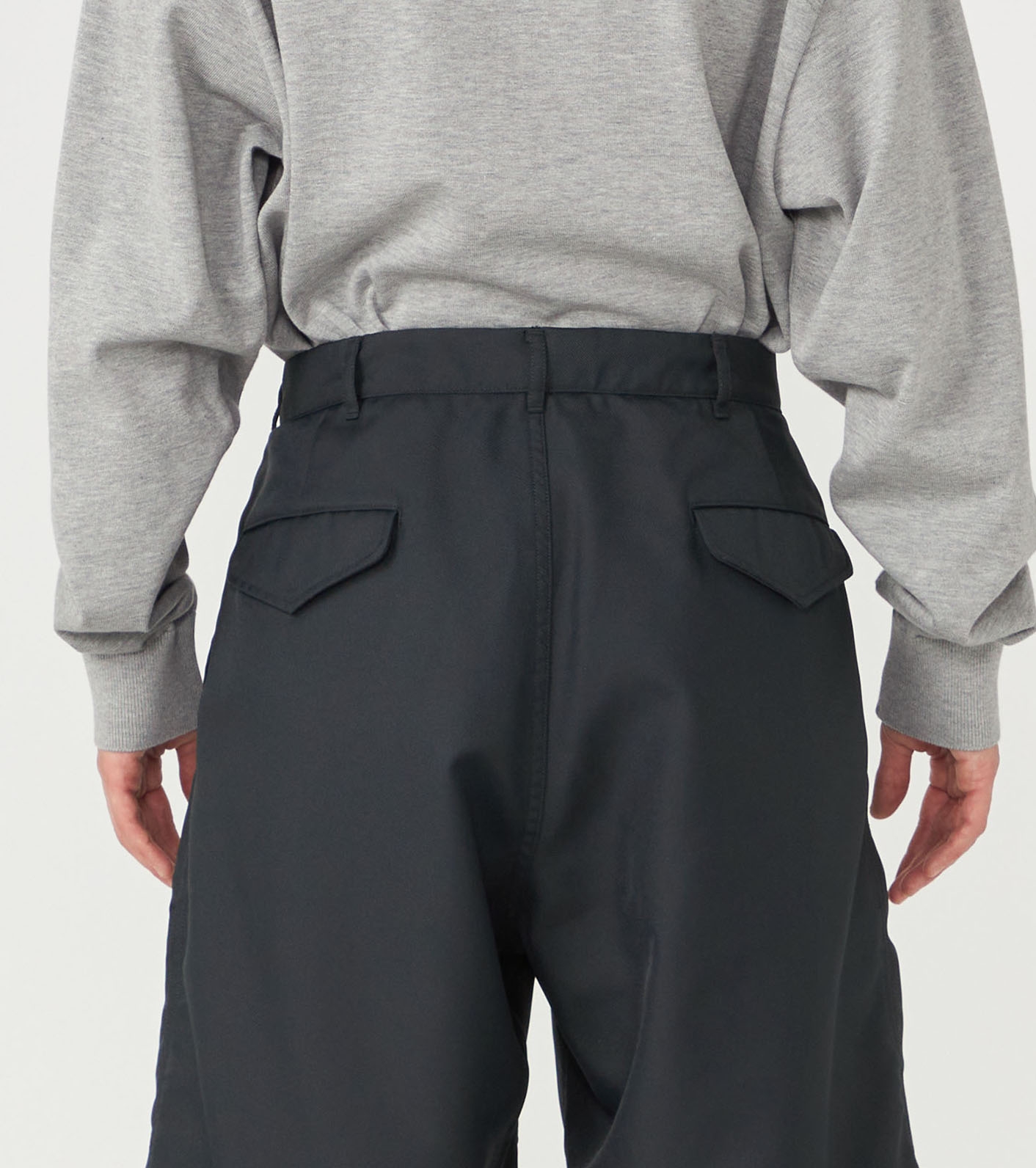 nanamica / Polyester Twill Double Pleated Shorts