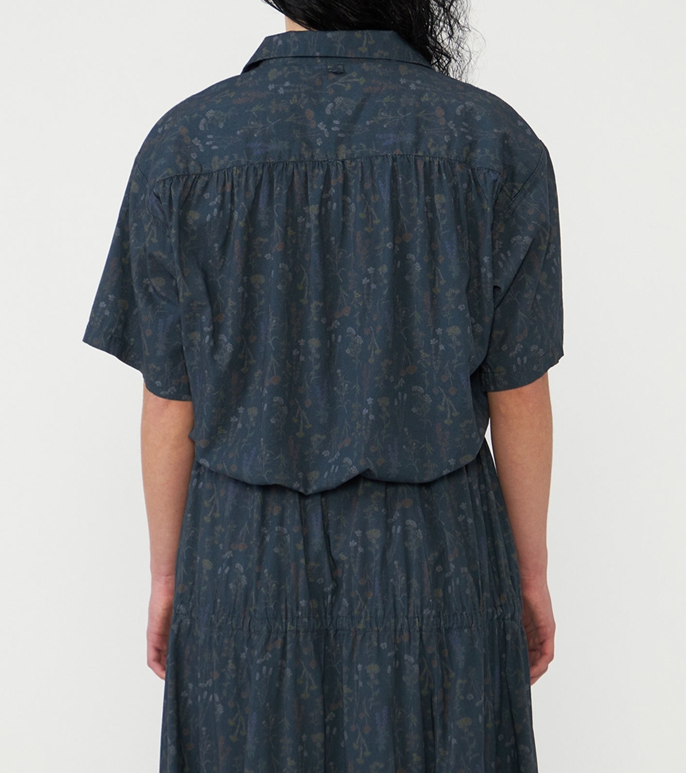 nanamica / Flower Printed Cropped Shirt