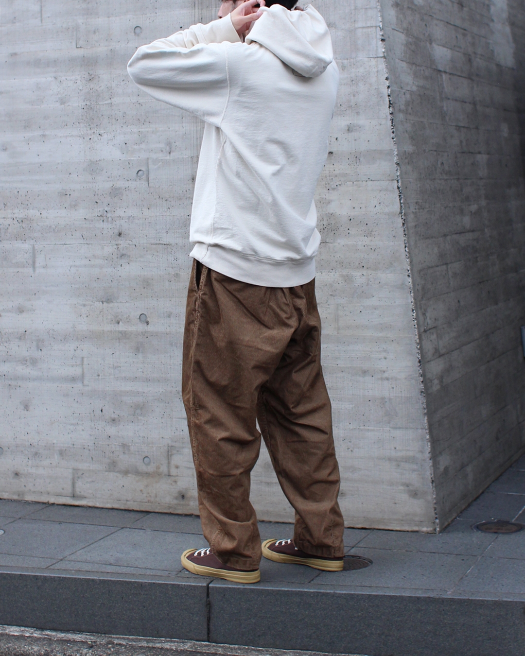 corduroy tapered pants
